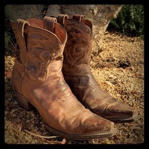 Vintage style cowboy boots, ankle high